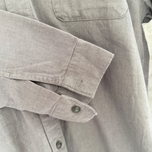 Eddie Bauer L | Boyfriend Fit Oversized Grey Button-Up Shirt - Picture 6 of 6